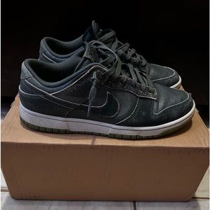 Nike Dunk Low SE Halloween-Cauldron Size 9.5